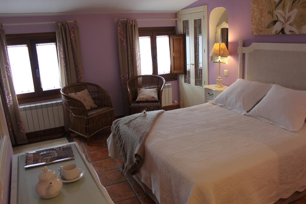 Hostal La Casona de Lucía Siguenza Exterior foto