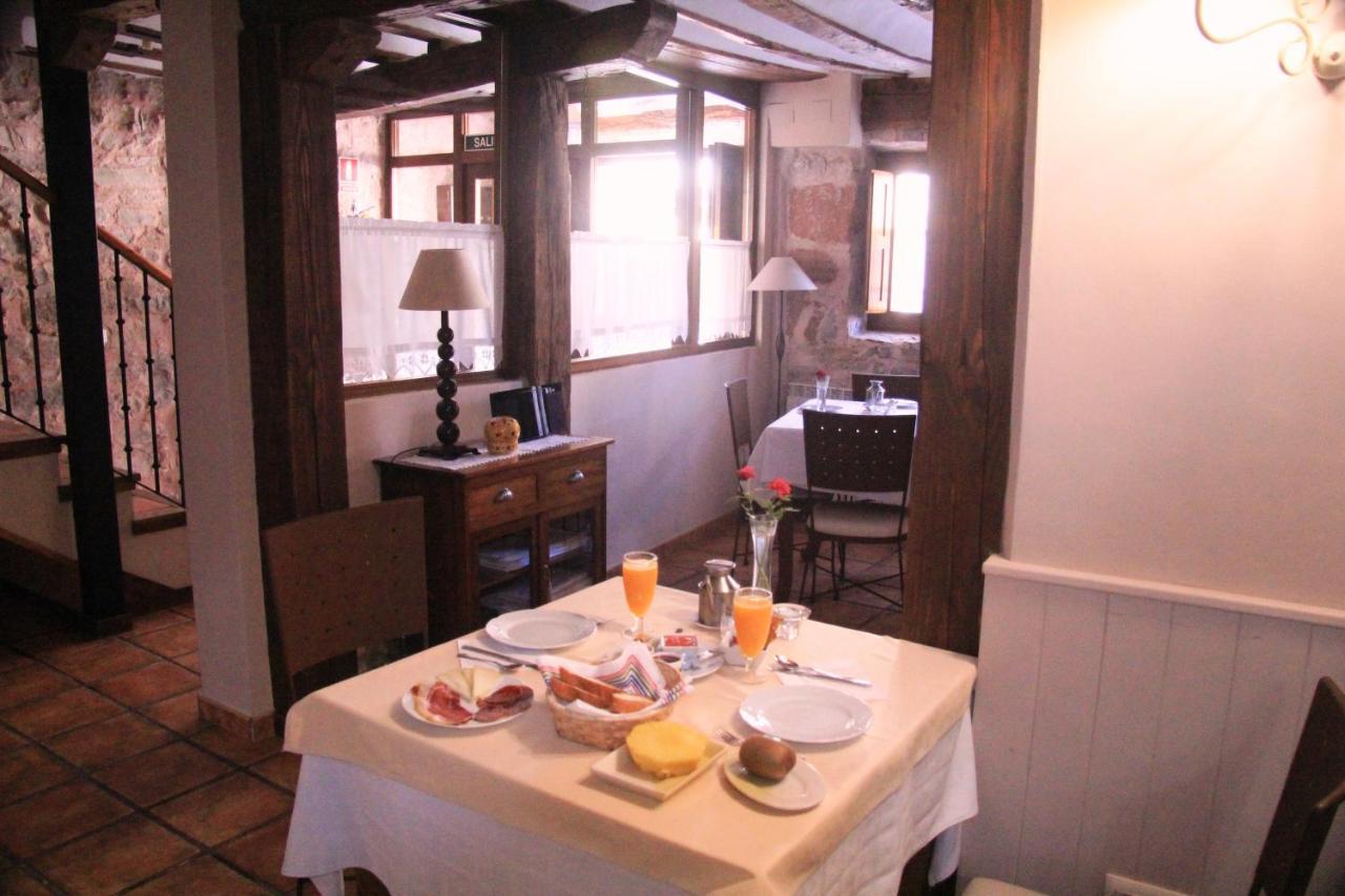Hostal La Casona de Lucía Siguenza Exterior foto